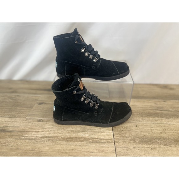Toms Women's Black Suede Boots Lace Up Size 6 M Ankle One for One Good Condition - Picture 1 of 12
